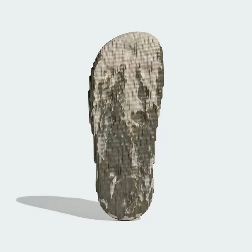 ADILETTE 22 SLIDE, Wonder Beige / Olive Strata / Core Black