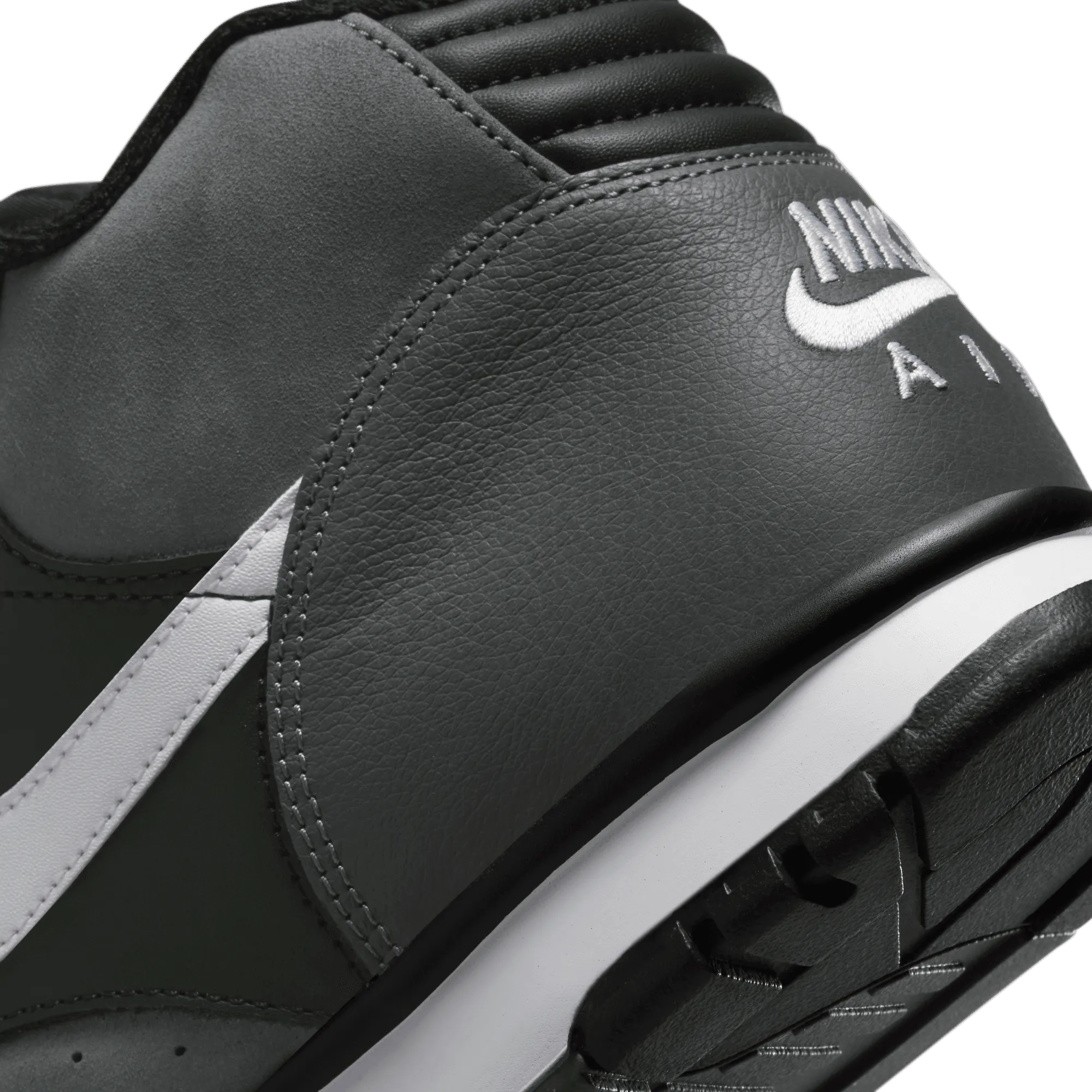Nike Air Trainer 1 Black / White