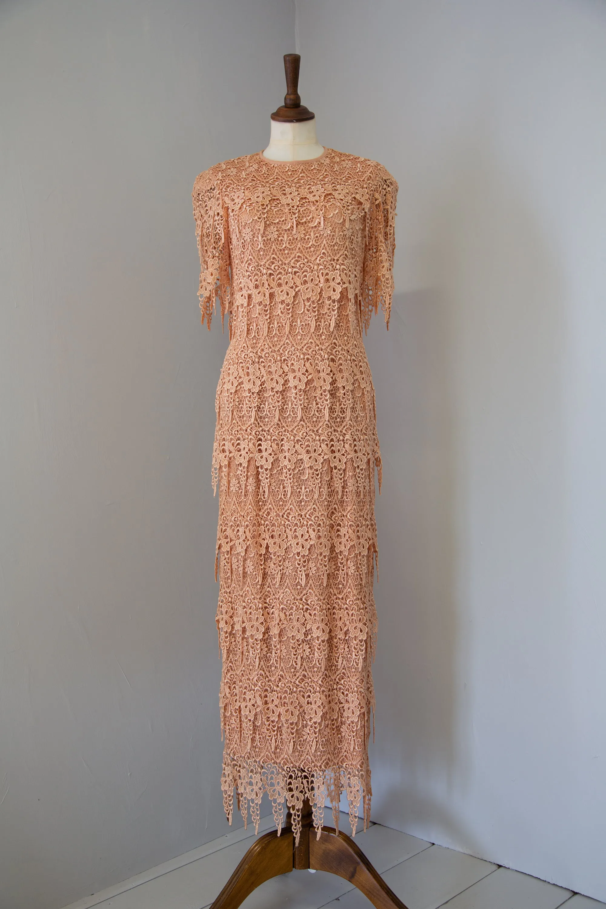 Vintage 1980s Peach Guipure Lace Tiered Maxi Dress